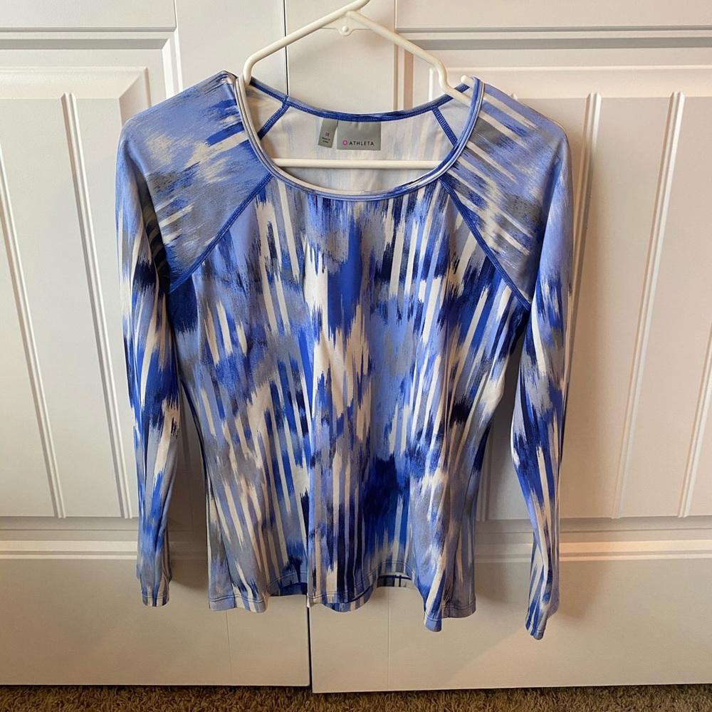 Athleta Long Sleeve Workout Top✨